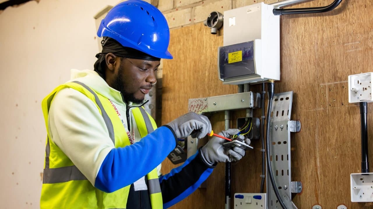 Services d’Installation & Réparation Électrique